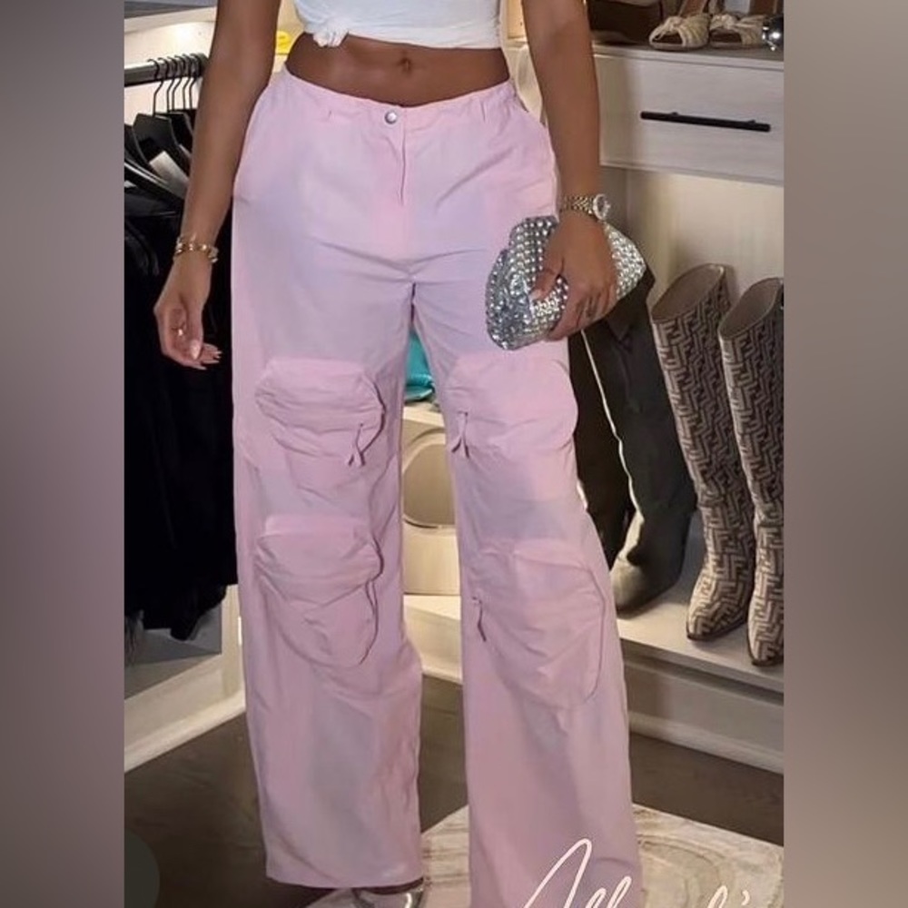 ꓜ𝖺𝑟𝒂 • Convertible Cargo Pants